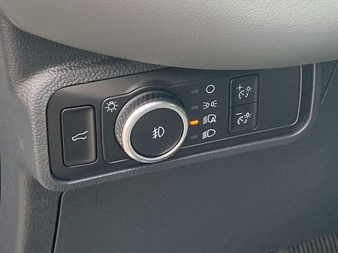 New 2026 Ford Explorer Active w/ Active Comfort Package RWD image 15