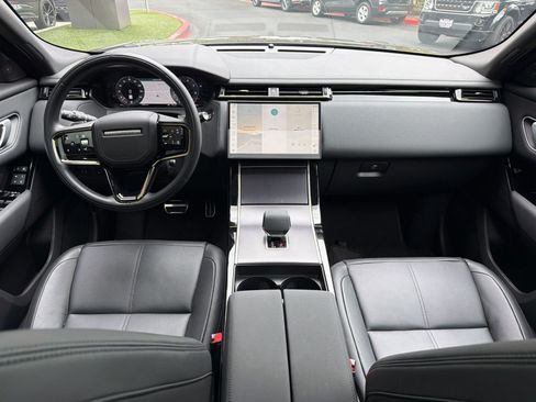 Used 2026 Land Rover Range Rover Velar Dynamic SE AWD/4WD image 17