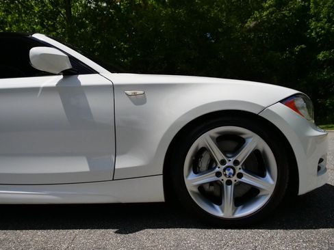 Used 2011 BMW 135i Convertible RWD image 38