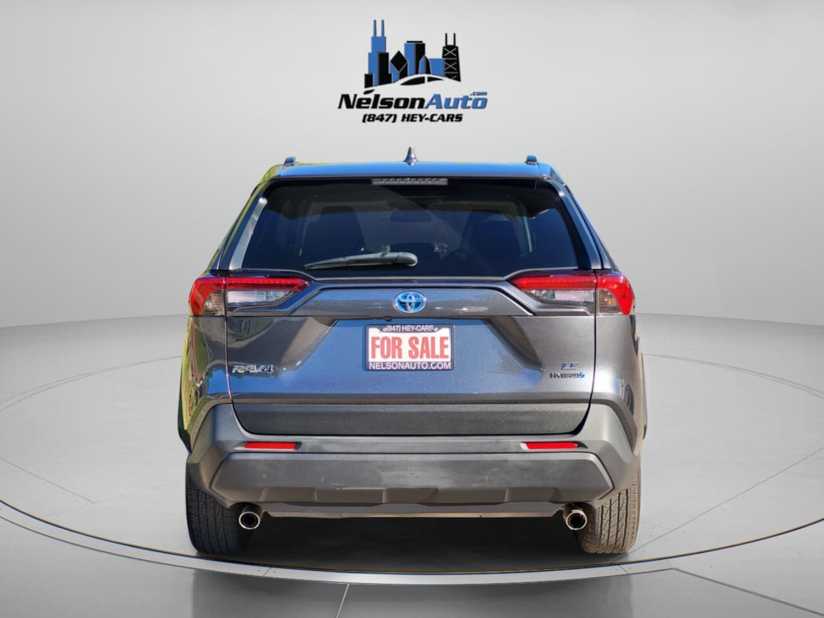 Used 2021 Toyota RAV4 LE AWD/4WD image 6