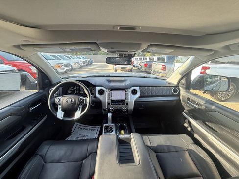 Used 2021 Toyota Tundra Platinum AWD/4WD image 18