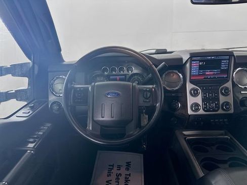 Used 2014 Ford F250 Platinum w/ Platinum Package image 24