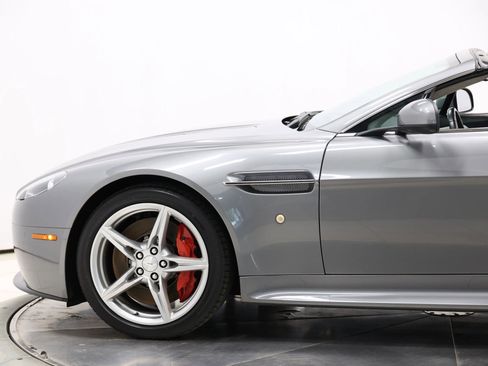 Used 2016 Aston Martin V8 Vantage S RWD image 9