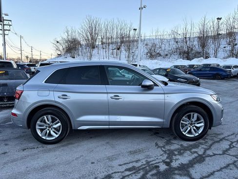 Used 2022 Audi Q5 2.0T Premium w/ Convenience Package image 9