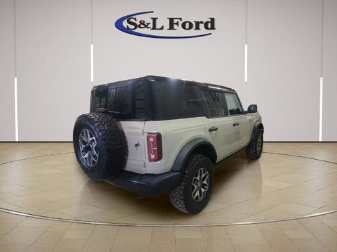 Certified 2025 Ford Bronco Badlands AWD/4WD image 4