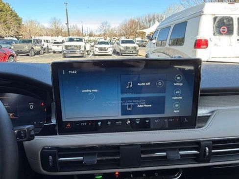 New 2026 Lincoln Corsair Premiere image 17