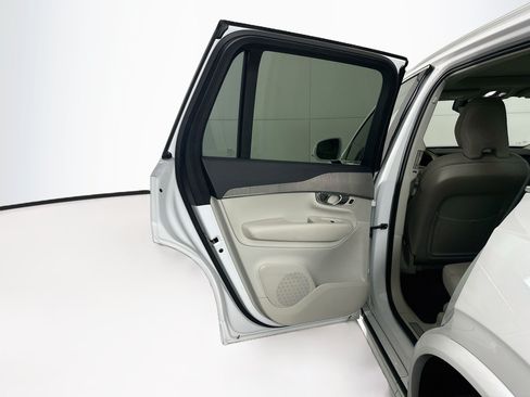 Used 2023 Volvo XC90 B6 Plus w/ Protection Package AWD/4WD image 27