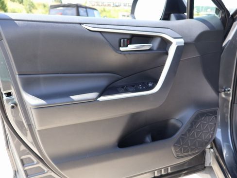 Used 2024 Toyota RAV4 SE image 20