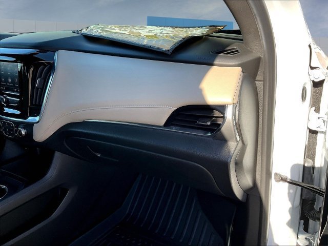 Certified 2023 Chevrolet Traverse LS w/ Midnight/Sport Edition FWD image 29