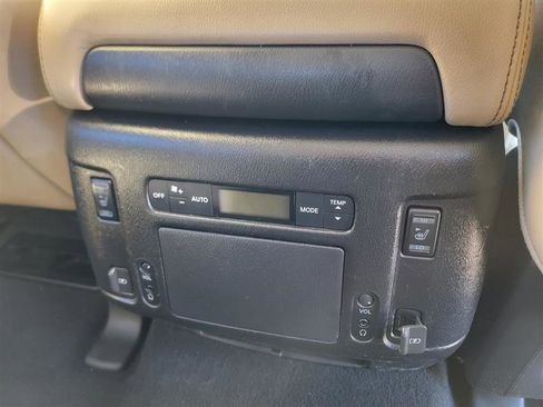 Used 2018 Nissan Armada Platinum w/ Captain Seat Package image 22