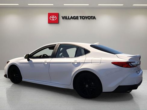 Certified 2026 Toyota Camry SE image 3