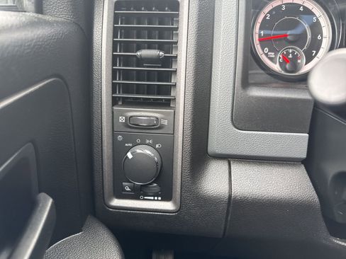 Used 2019 RAM 1500 Tradesman w/ Popular Equipment Group AWD/4WD image 31
