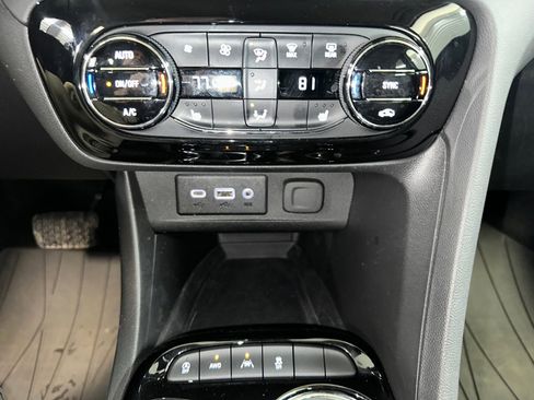 Certified 2022 Buick Encore GX Select image 15