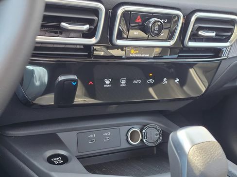 New 2026 Nissan Sentra SV w/ Floor Mat Package FWD image 22