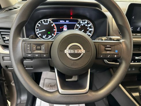 Certified 2024 Nissan Rogue SV image 12