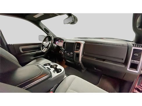 Used 2022 RAM 1500 Warlock AWD/4WD image 18