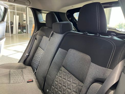 New 2026 Nissan Kicks SV w/ SV Premium Package FWD image 17