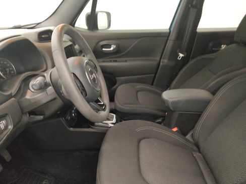 Used 2022 Jeep Renegade Altitude AWD/4WD image 17