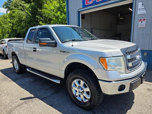Used 2014 Ford F150 XLT w/ XLT Chrome Package RWD image 3