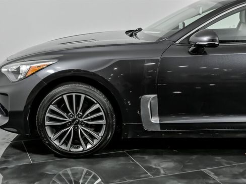 Used 2019 Kia Stinger image 6