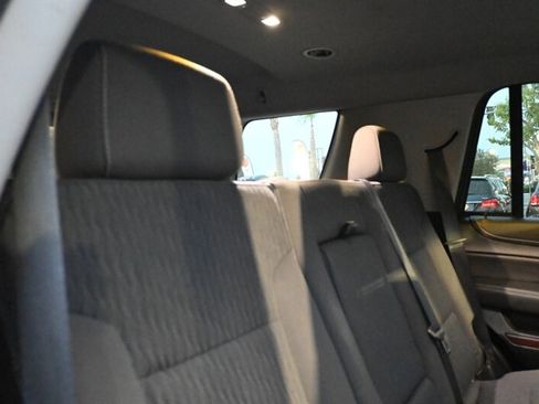 Used 2018 GMC Yukon SLE image 48