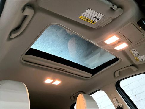 Used 2022 MAZDA CX-5 AWD 2.5 S w/ Premium Package image 24