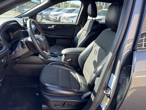 Used 2023 Ford Escape ST-Line image 9