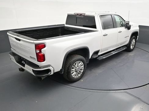 Used 2020 Chevrolet Silverado 2500 High Country w/ Z71 Off-Road Package AWD/4WD image 16