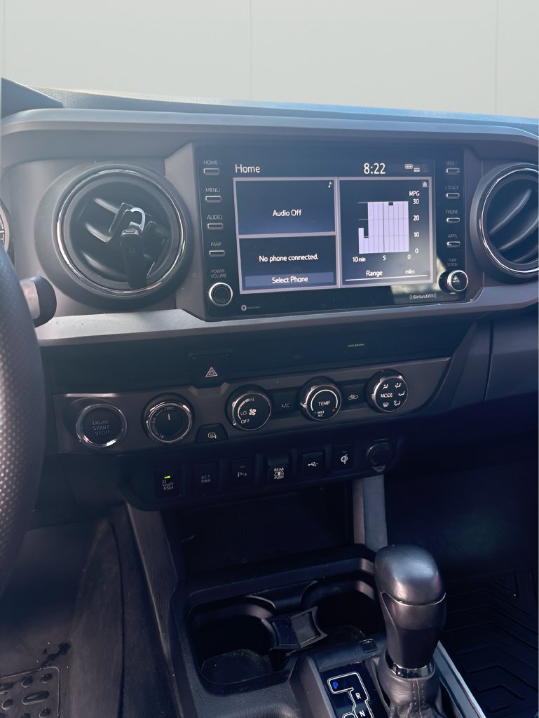 Used 2020 Toyota Tacoma TRD Off-Road w/ Technology Package AWD/4WD image 18