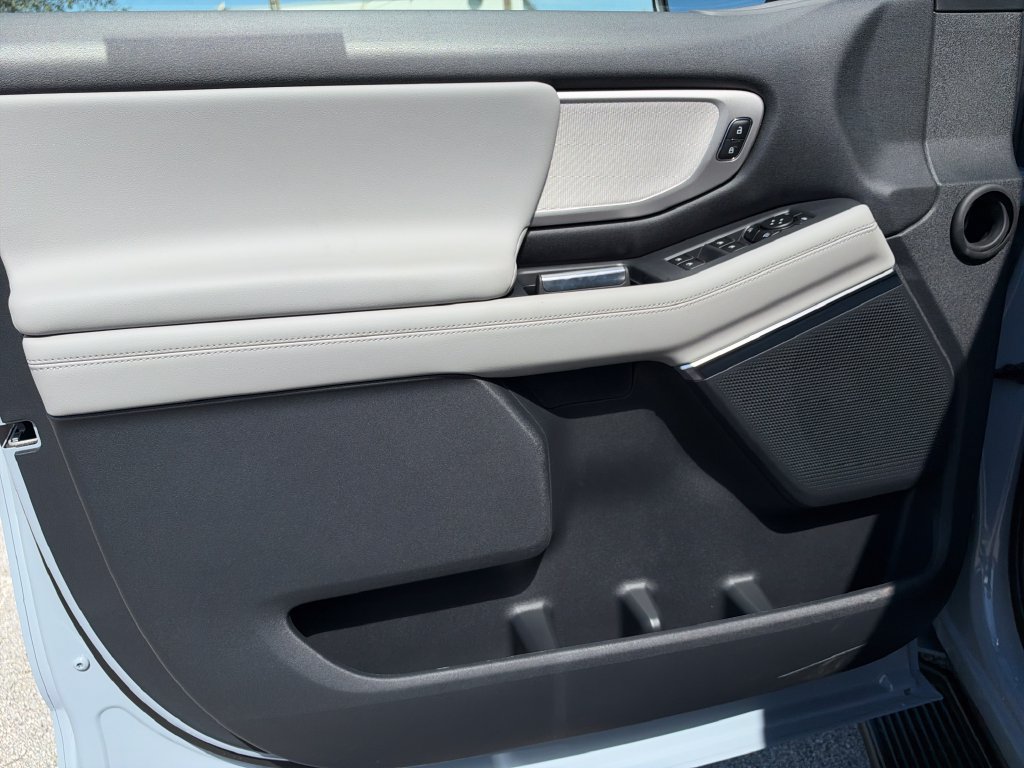 New 2027 Ford Expedition Max Active RWD image 17