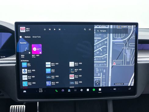 Used 2021 Tesla Model S Plaid image 21