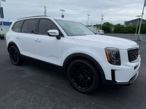 Used 2022 Kia Telluride EX w/ EX Premium Package AWD/4WD image 2