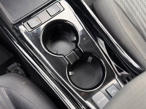 Used 2021 Toyota Prius Prime LE image 19