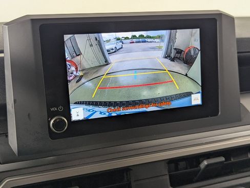 Used 2025 Toyota 4Runner SR5 AWD/4WD image 22