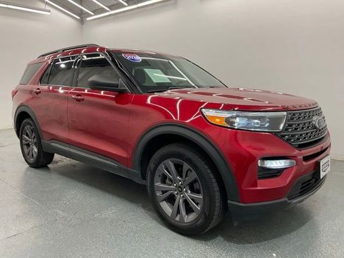 Used 2021 Ford Explorer XLT AWD/4WD image 8