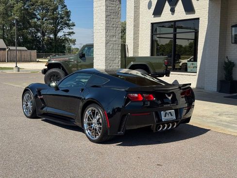Used 2019 Chevrolet Corvette Grand Sport RWD image 9