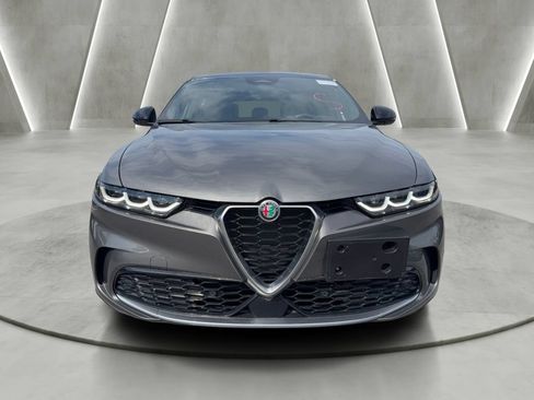 Used 2024 Alfa Romeo Tonale Ti AWD/4WD image 2