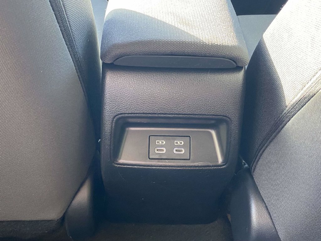 Used 2024 Toyota Corolla LE FWD image 11