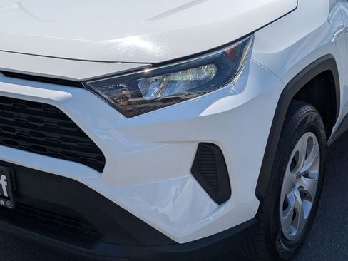 Used 2022 Toyota RAV4 LE image 10