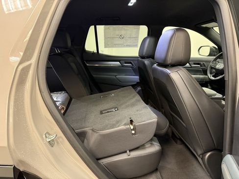 New 2026 GMC Terrain AT4 w/ Convenience Package III image 17