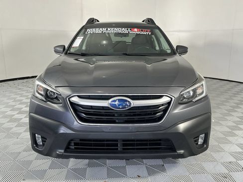 Used 2021 Subaru Outback Premium AWD/4WD image 3