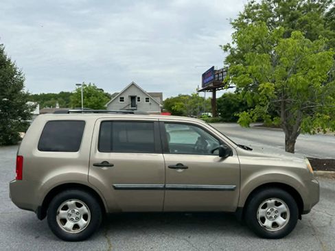 Used 2011 Honda Pilot LX image 13