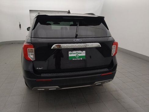 Used 2022 Ford Explorer XLT w/ Equipment Group 202A RWD image 6