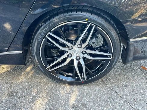 Used 2021 Honda Accord Touring image 34