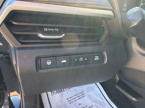 Used 2019 Nissan Altima 2.0 Edition One image 10