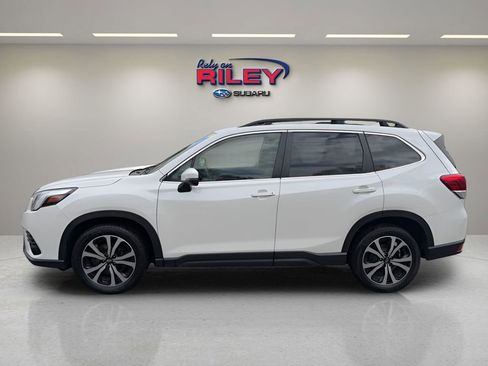 Used 2023 Subaru Forester Limited AWD/4WD image 2
