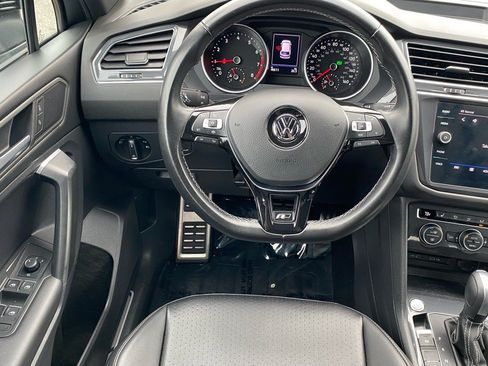Certified 2021 Volkswagen Tiguan SE R-Line w/ 3rd Row Seat Package image 7