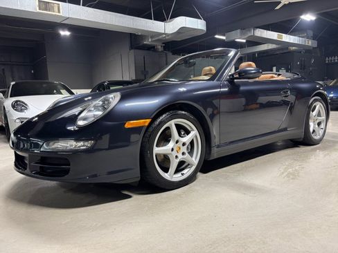 Used 2006 Porsche 911 Carrera 4 AWD/4WD image 2