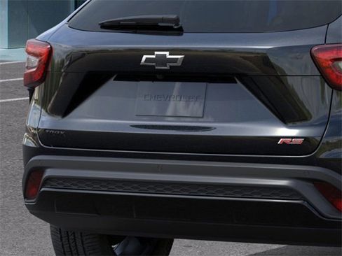 New 2026 Chevrolet Trax RS w/ Sunroof Package image 14