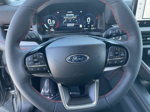 New 2026 Ford Explorer ST-Line w/ ST-Line Street Pack RWD image 15